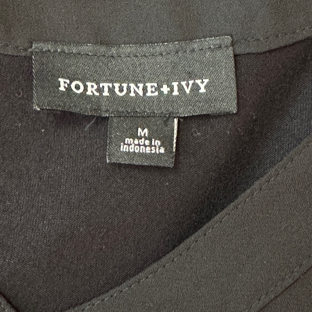 "Fortune & Ivy" Women's Black Top Blouse in size Medium Tie Sleeves - Picture 3 of 5